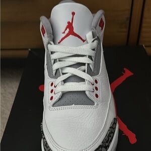 Nike Air Jordan 3 retro in white/fire red-black men’s size 8